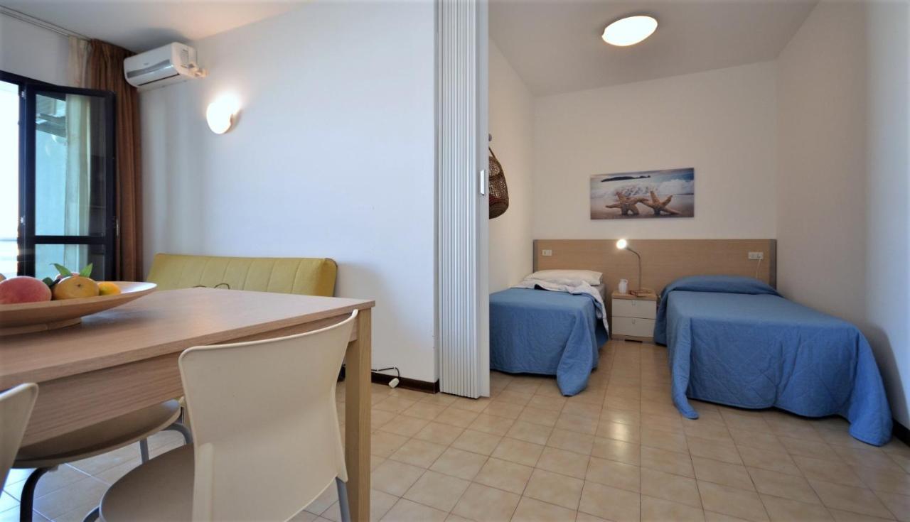 Residenza Olimpo Apartment Lignano Sabbiadoro Exterior foto
