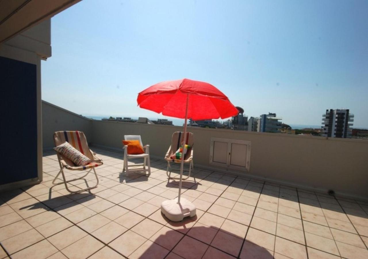 Residenza Olimpo Apartment Lignano Sabbiadoro Exterior foto