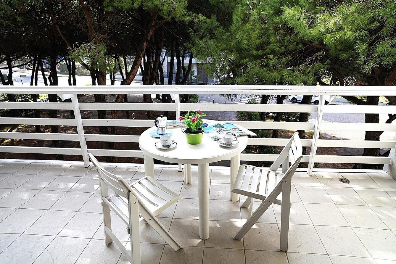 Residenza Olimpo Apartment Lignano Sabbiadoro Exterior foto